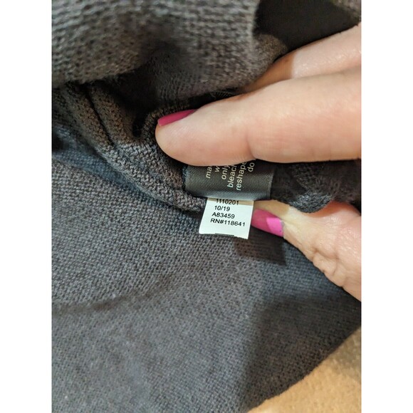 Lane Bryant Woman's Ombre Long Sleeve White & Black Knit Sweater Size 22/24 - Picture 6 of 8